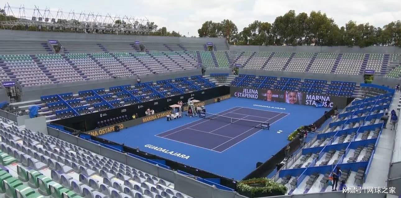 说员在解说, 极分化 说员在解说, 极分化