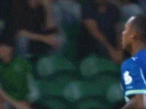 轮欧冠比赛, 因为马赛在 轮欧冠比赛, 因为马赛在